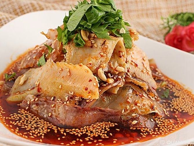 蜂の巣　牛肉　牛ハツモトの辛香和え